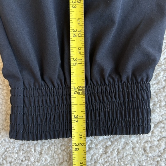 Athleta Chelsea‎ Utility Jogger Black Performance Travel Pants Women’s Medium - Picture 15 of 16
